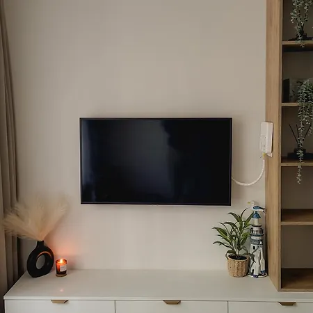 Апартаменти Apartamentai Kunigiskiuose Su Terasa Ir Privaciu Parkingu