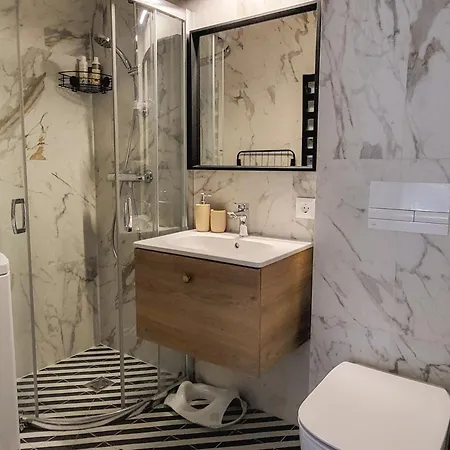 Apartamentai Kunigiskiuose Su Terasa Ir Privaciu Parkingu